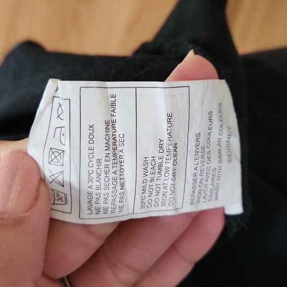 EUC Disneyland Paris Ratatouille women's tee size small - Picture 6 of 7